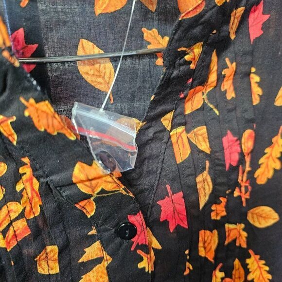 Women's COLLECTIONS ETC Fall Leaves Button Down Top Large - Picture 7 of 7